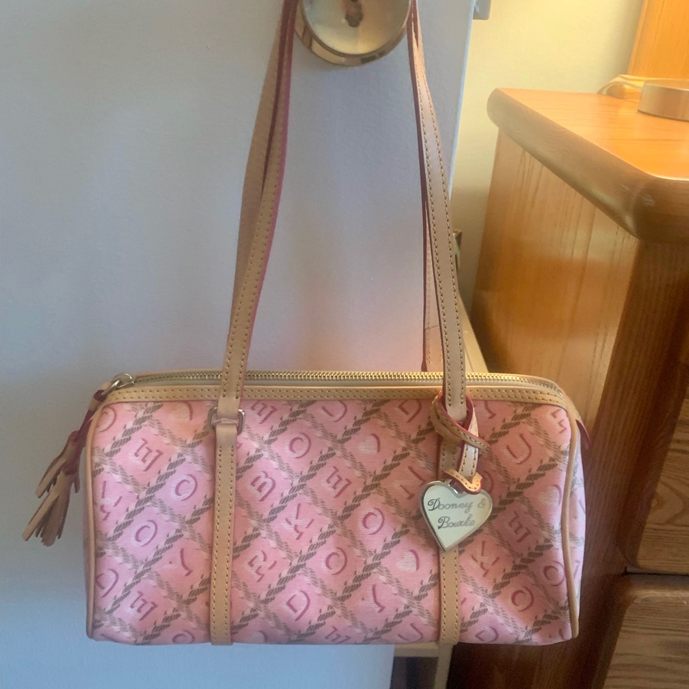 PINK DOONEY AND BURKE LEATHER PURSE